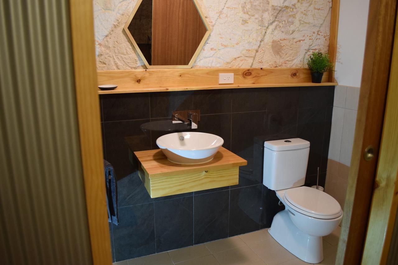 Dug Out B&B Coober Pedy Bagian luar foto